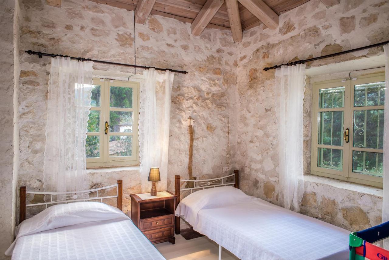 Jianni'S Villa - Stone Villa In The Greenery!! Vasilikos Exterior foto